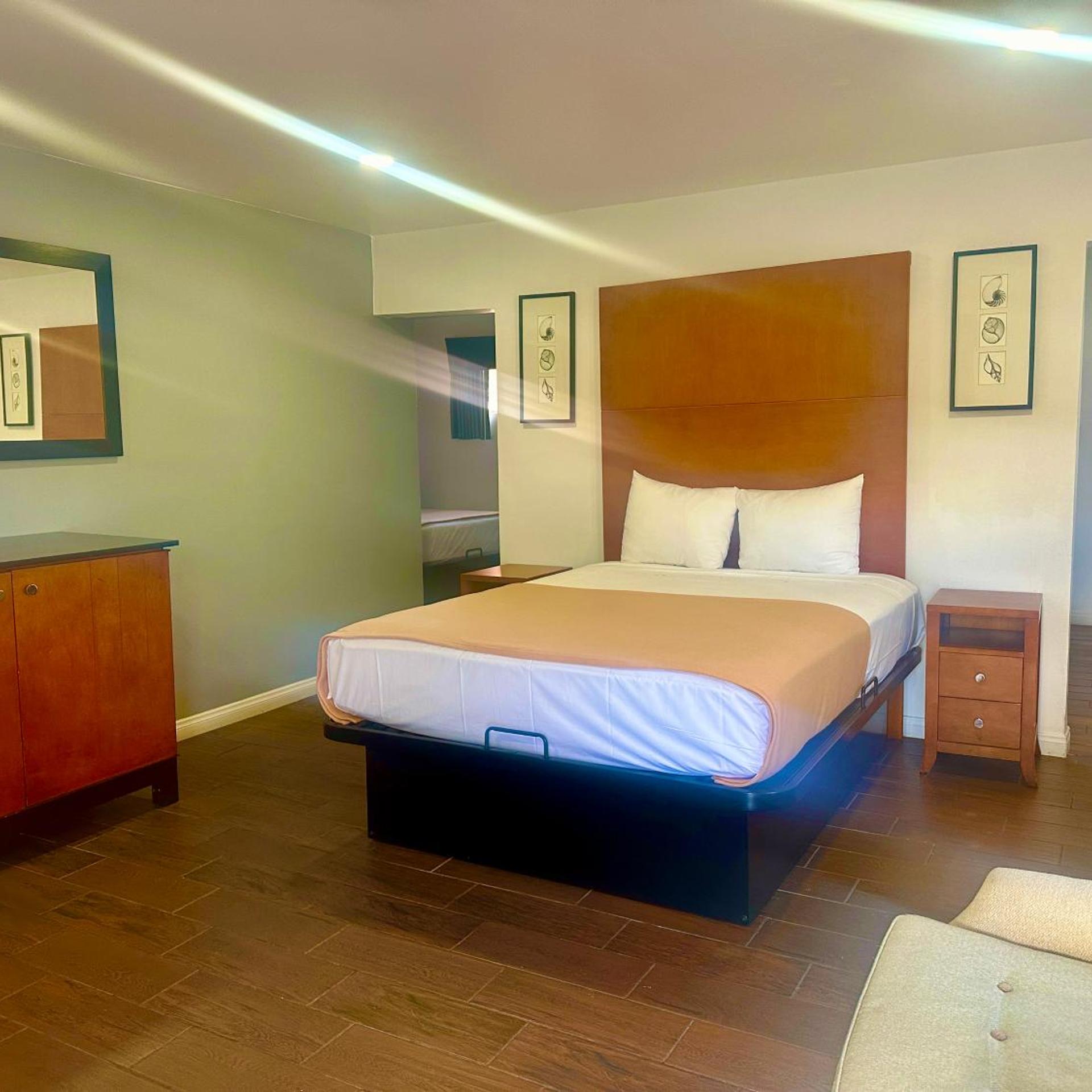 Oceanside Inn and Suites 4/10