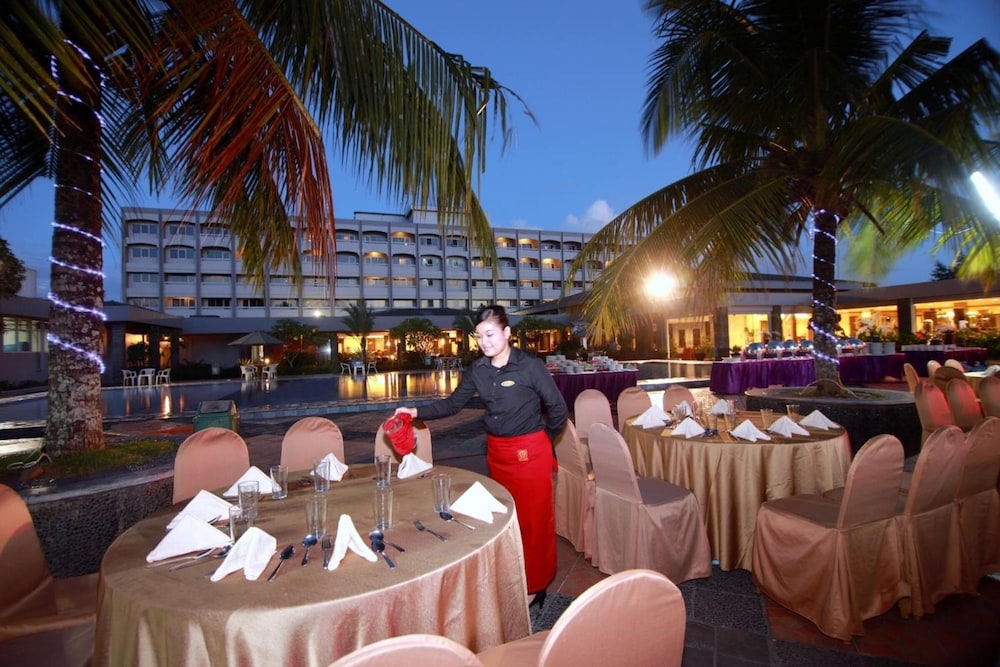Hotel Pangeran Beach 41/57