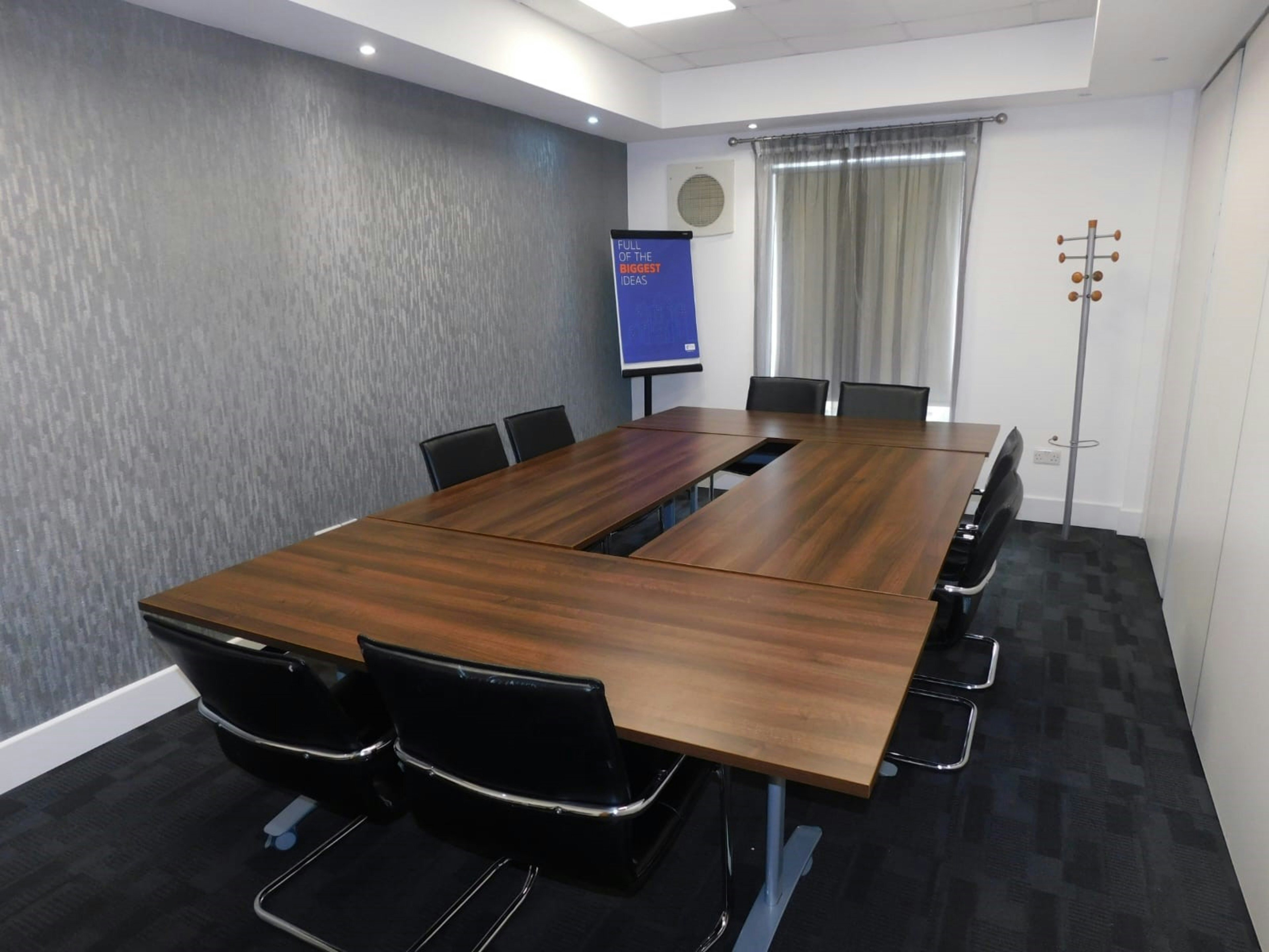 HOLIDAY INN EXPRESS NUNEATON 47/50