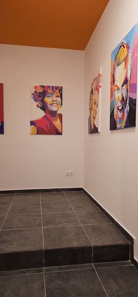 Arc House Pop Art 26/26