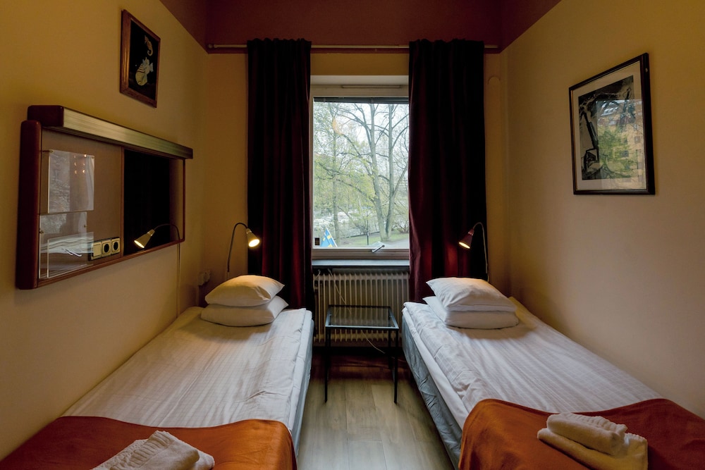 Standard, Twin Beds, Shared Bathroom, Reimersholme Hotel 2/10