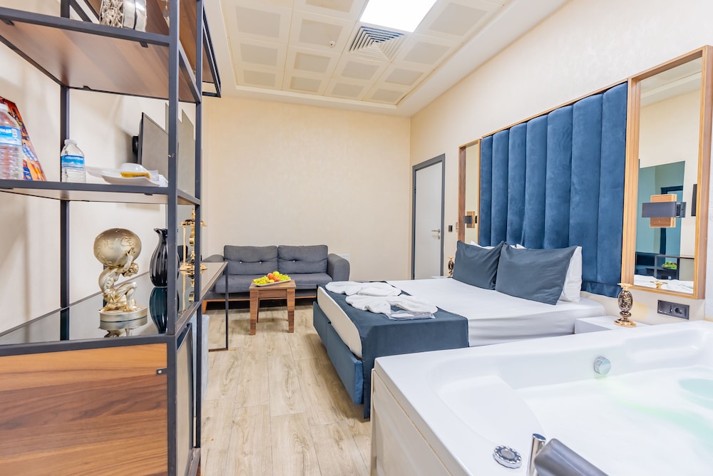 Melisa Suit Residence Hotel 41/47