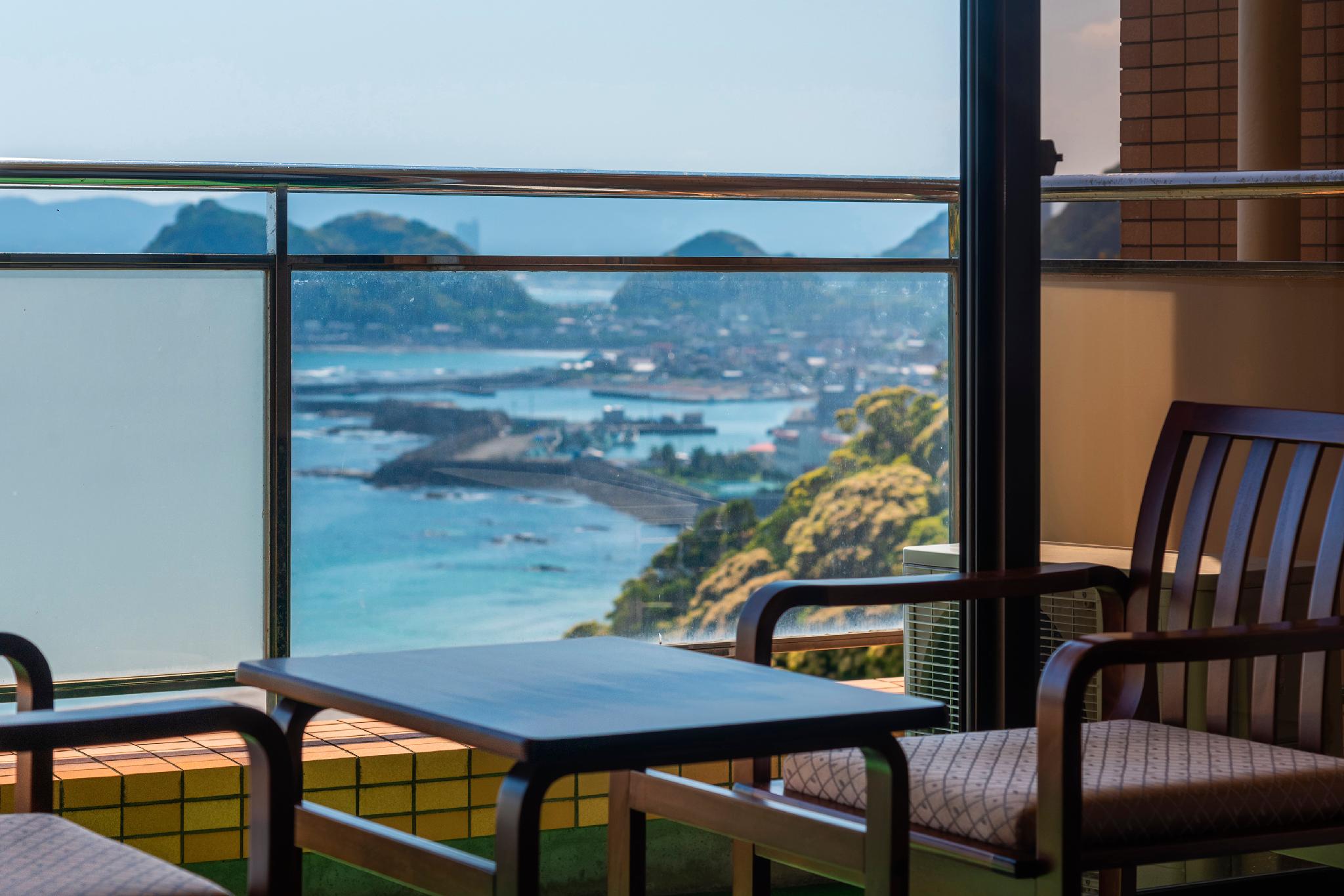 Kamogawa Hills Resort Hotel 11/17
