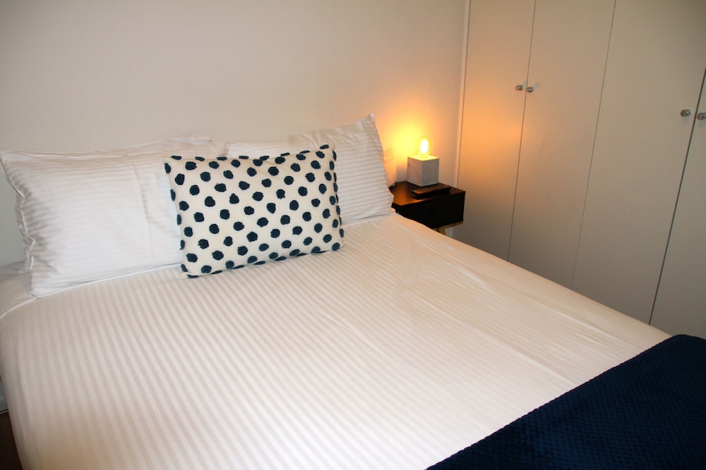 2 BEDROOMS, APARTMENT, TERRACE