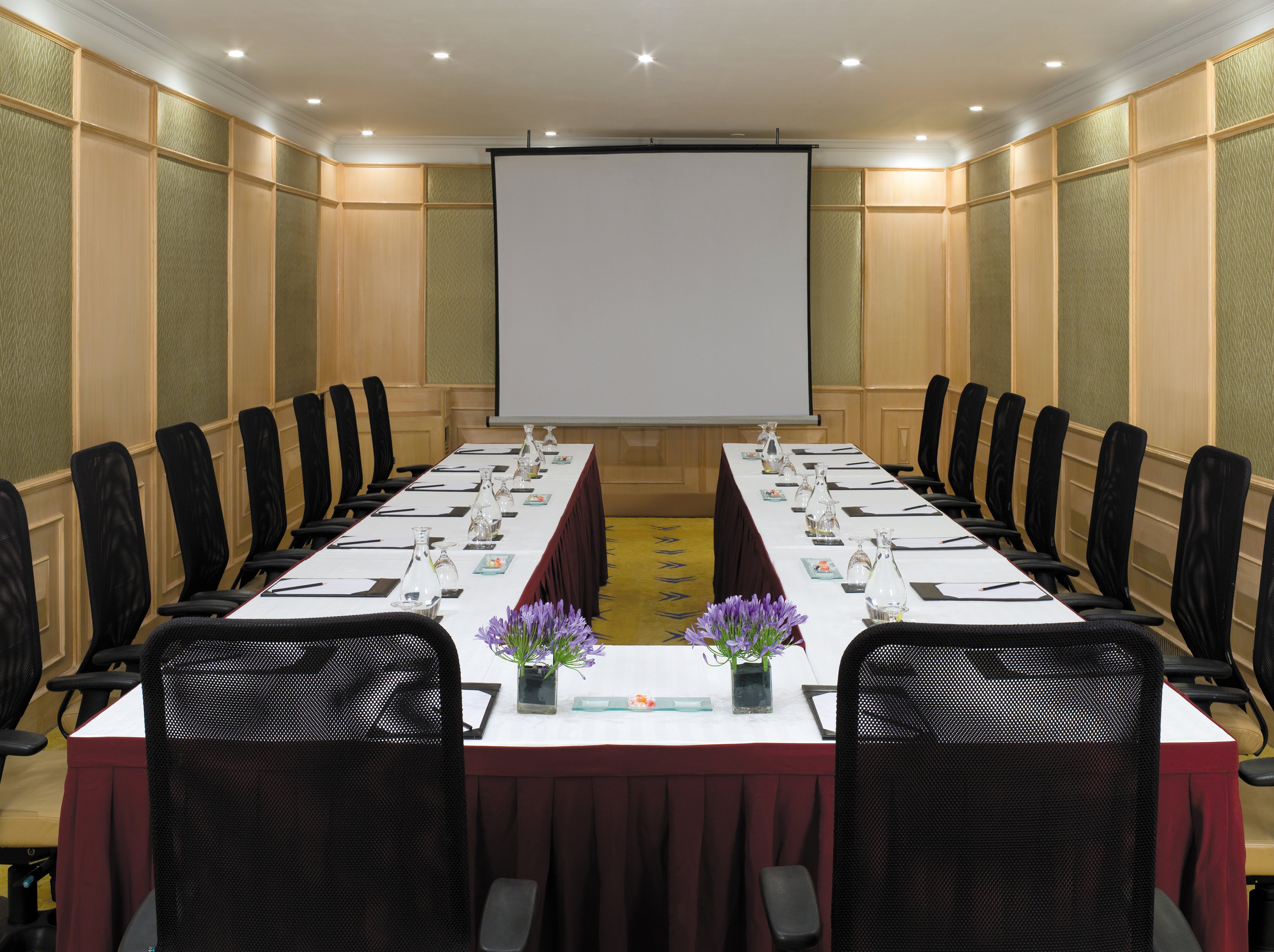 Ambassador, New Delhi - IHCL SeleQtions 65/69