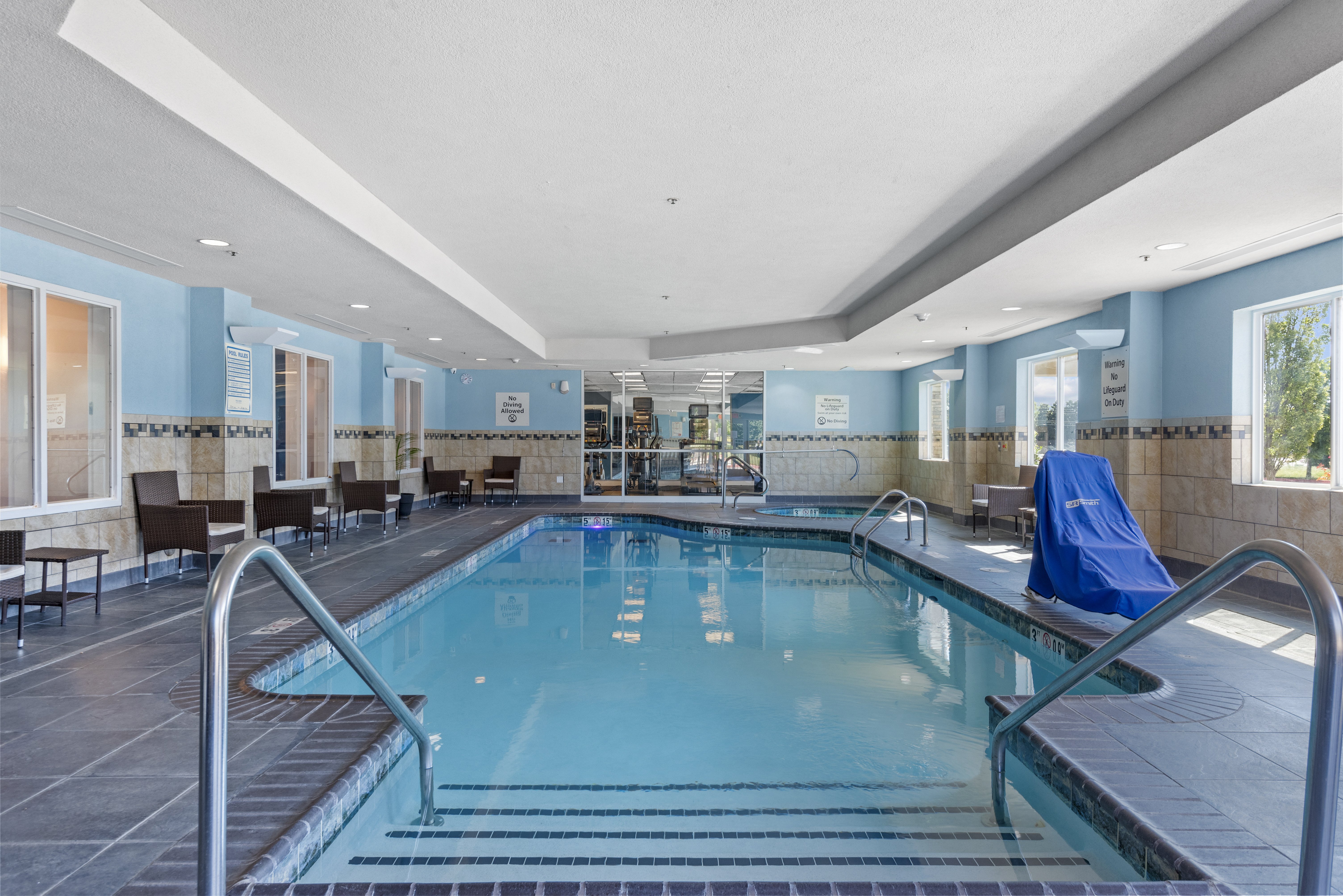 Holiday Inn Express Hotel & Suites Tulsa South Bixby 25/50