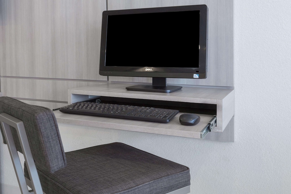Microtel Inn And Suites Modesto Ceres 13/23