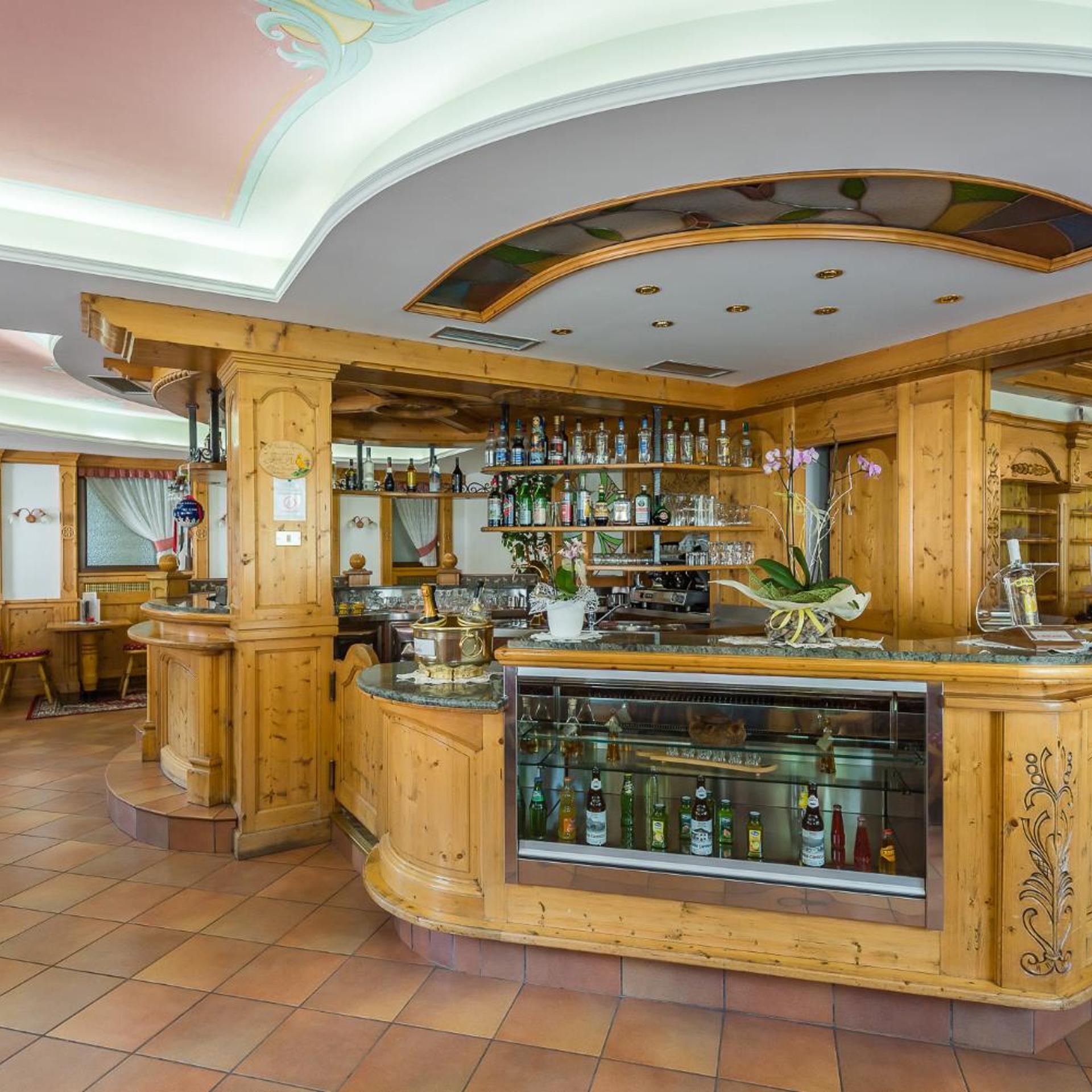 Hotel St. Raphael 45/53