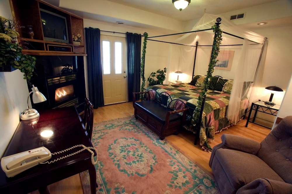 Fairbanks Extended Stay 35/50