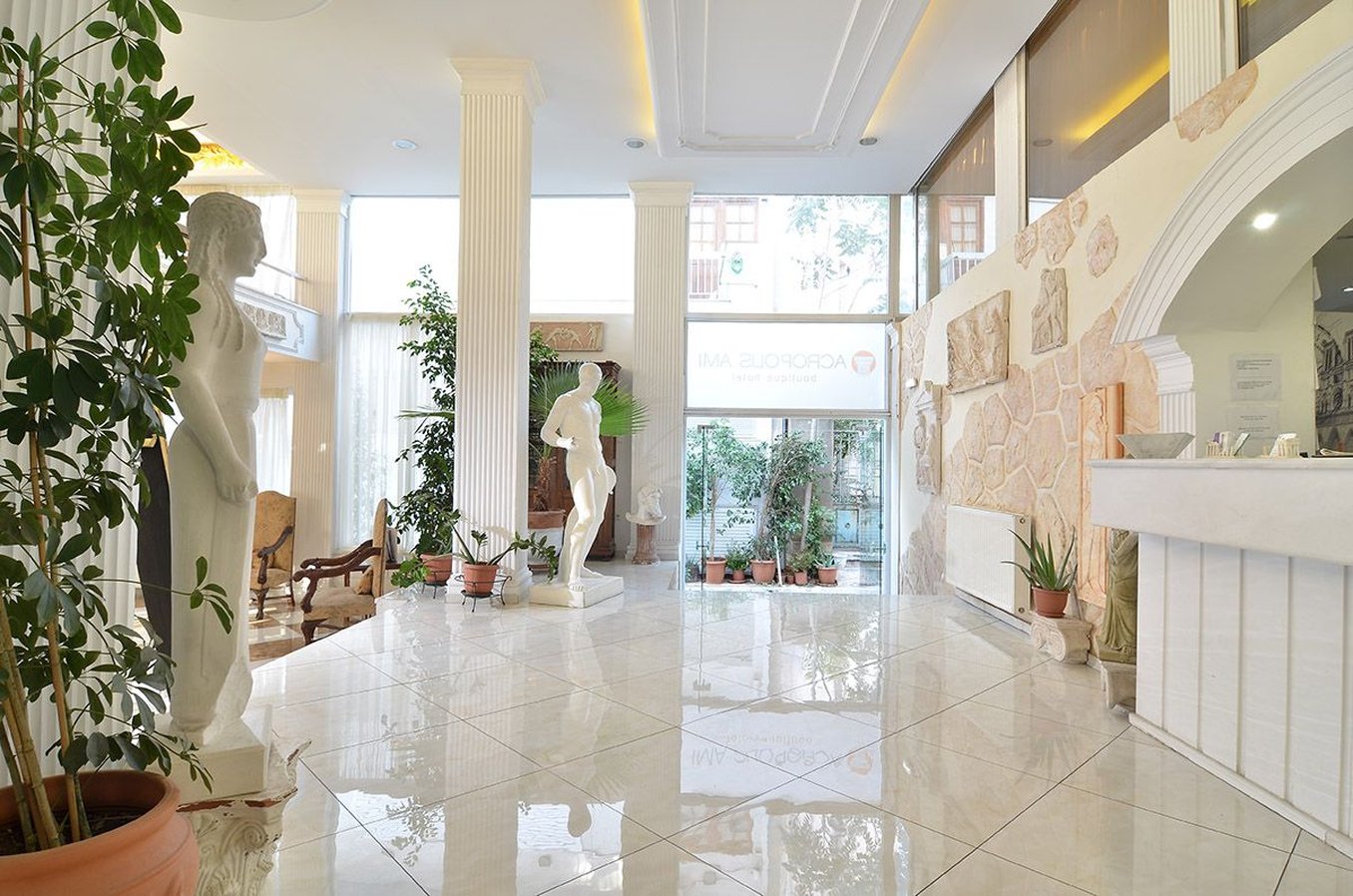 Acropolis Ami Hotel 31/37