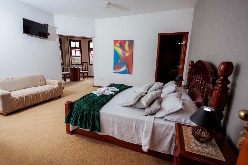 جناح سوبيريور، Chateau Palace Hotel 4/7