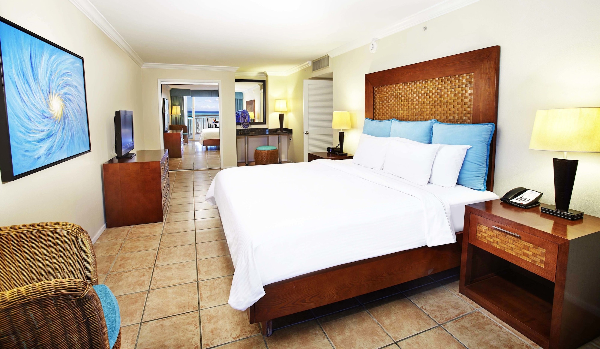 1 BEDROOM, SUITE