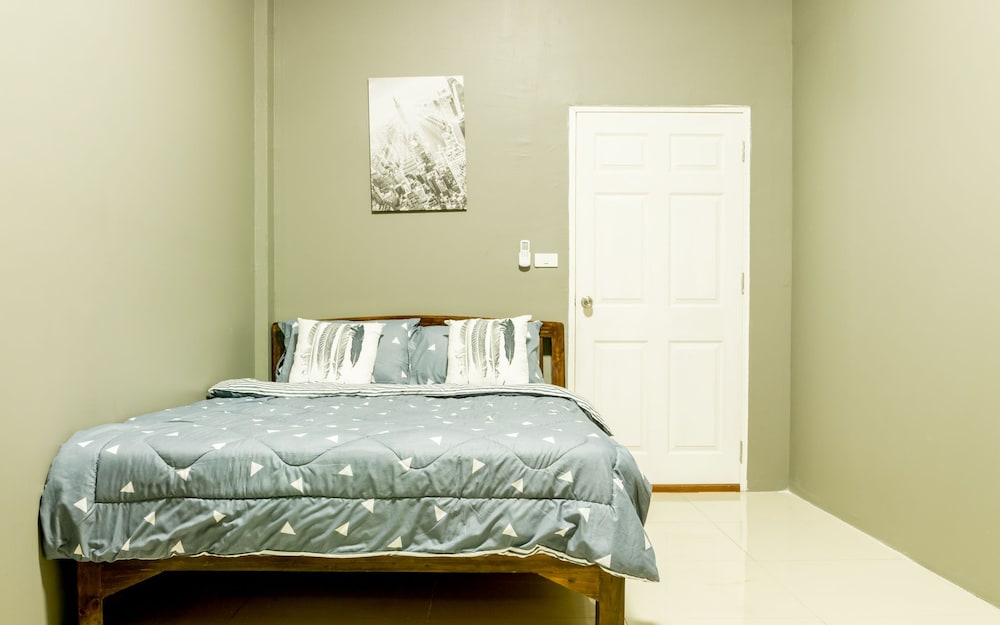 Iris Hostel 19/40