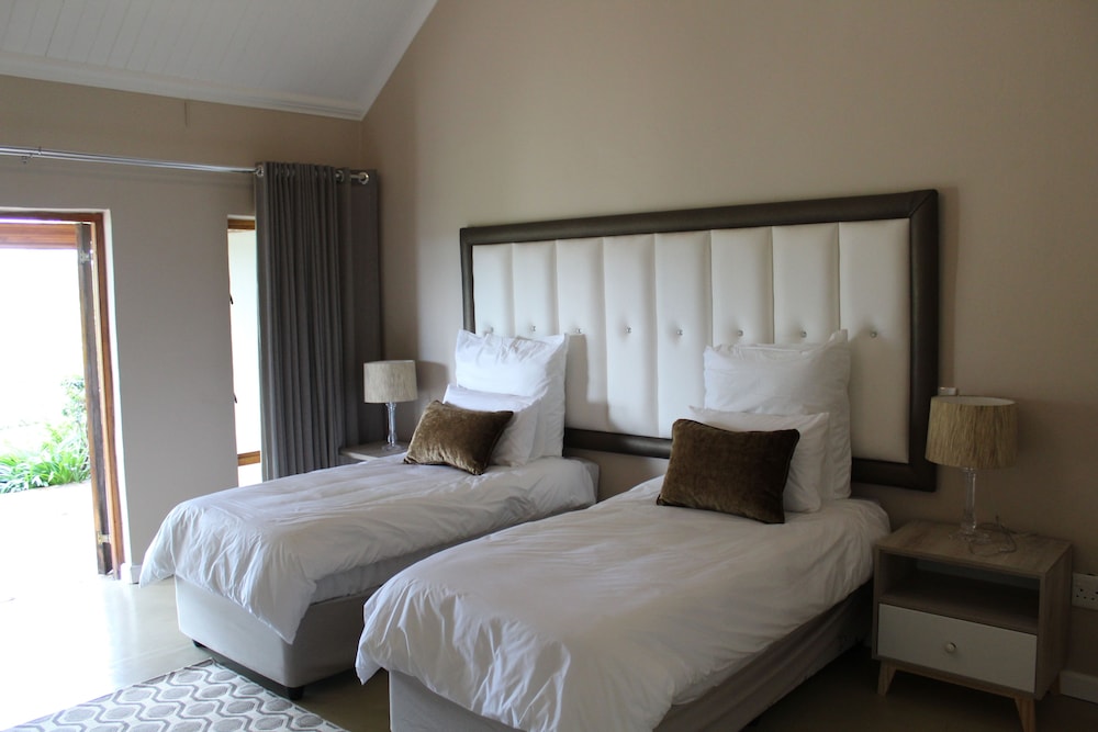 Mount Shekinah Country Hotel 4/28