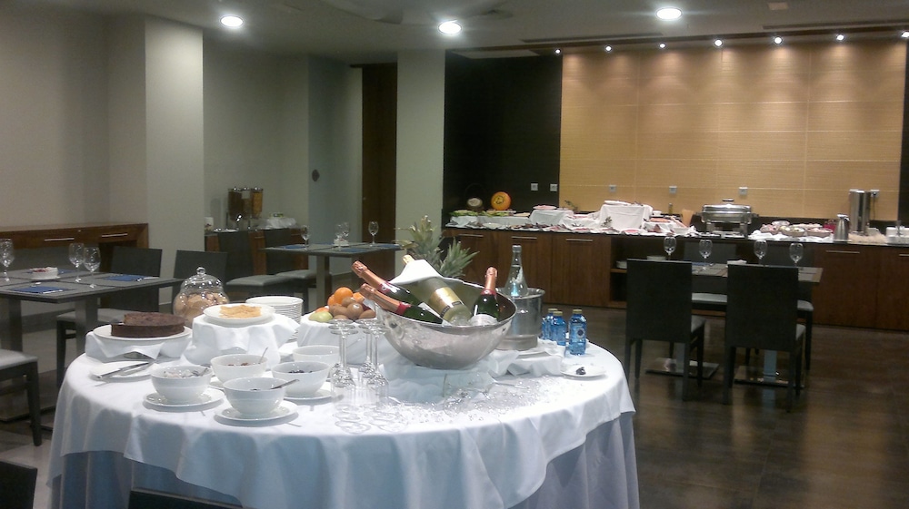 Hotel Ciudad de Ponferrada 52/72