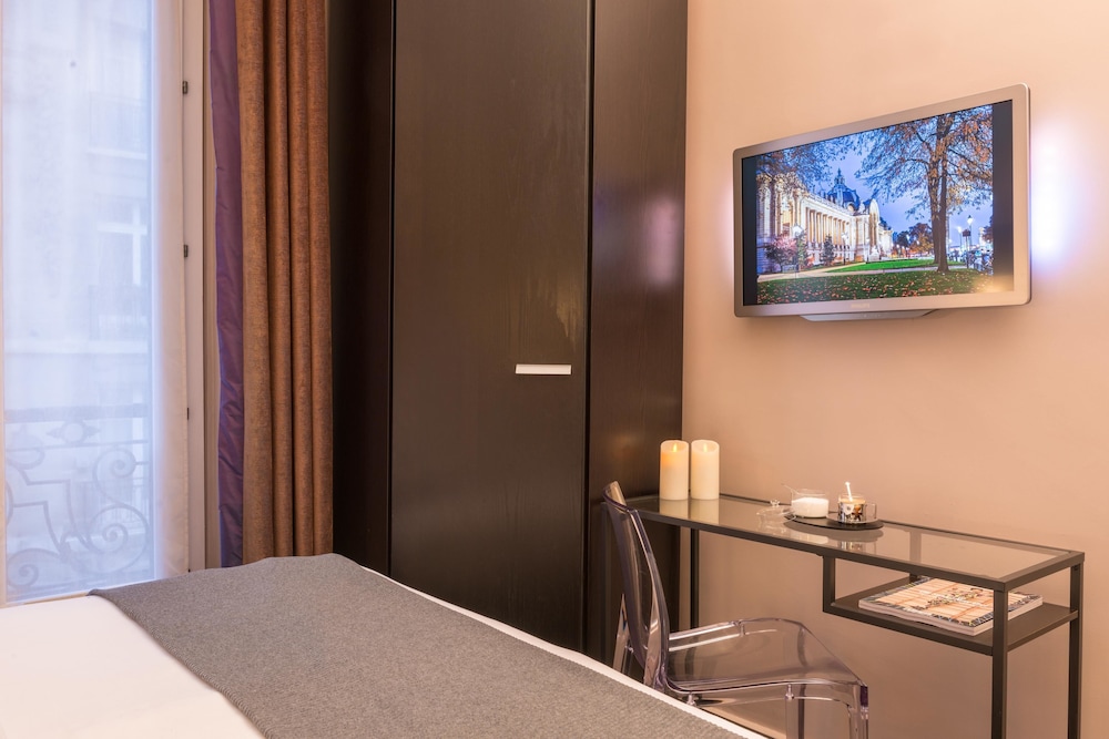 Best Western Premier The Blake Paris Gare Saint Lazare 17/44