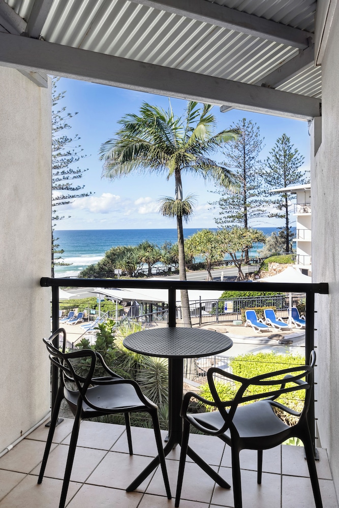 The Beach Retreat Coolum 60/74