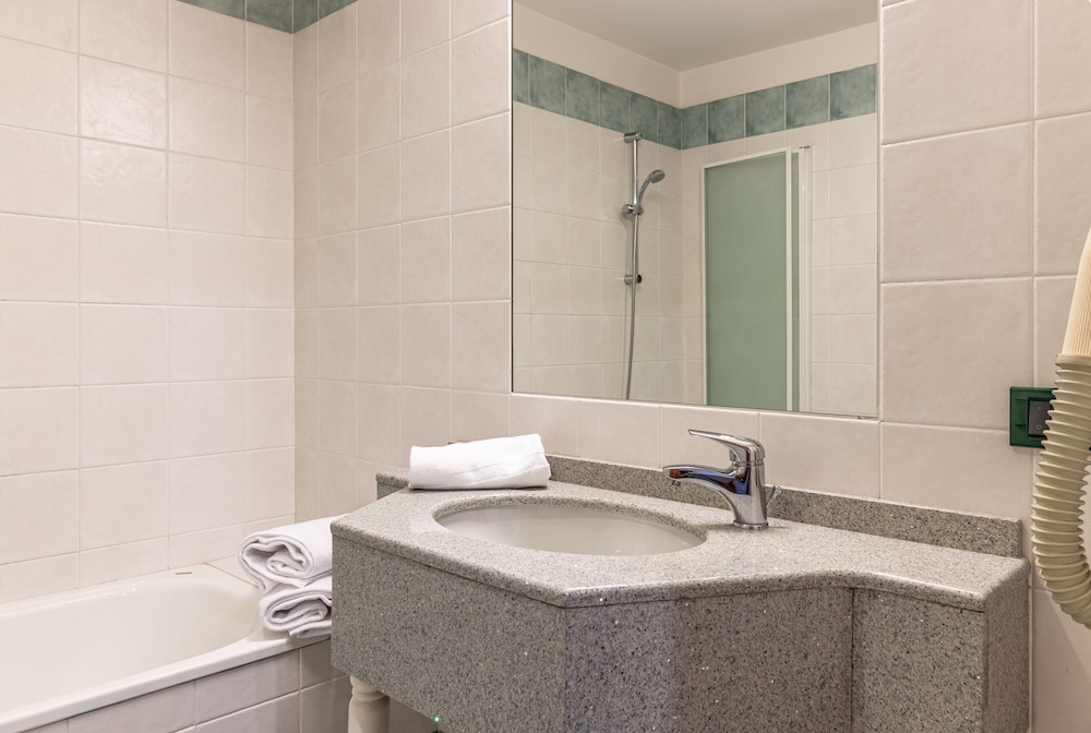 Clubhotel Lago Di Tenno 45/48