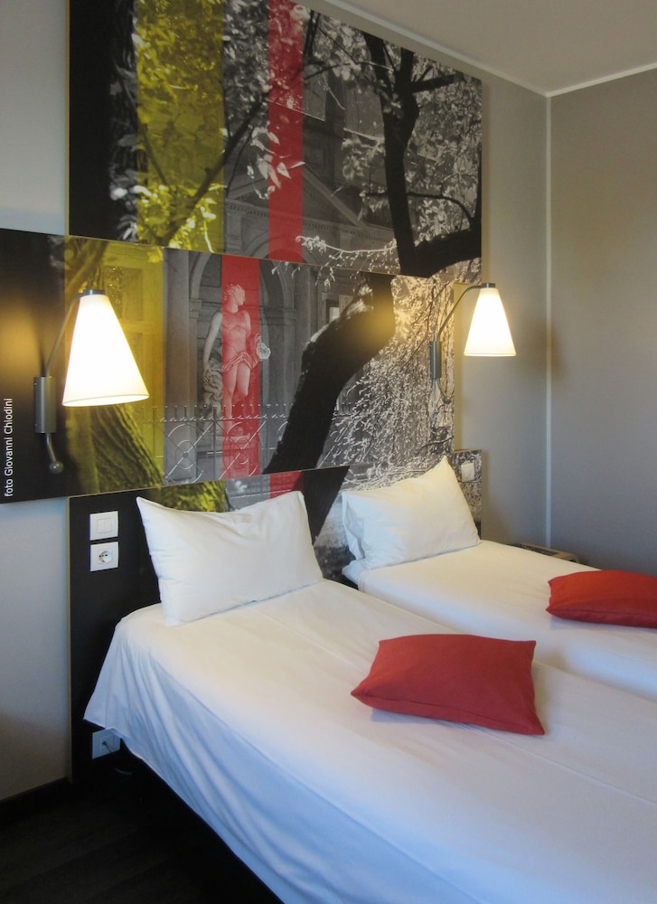 Ibis Milano Fiera 14/70