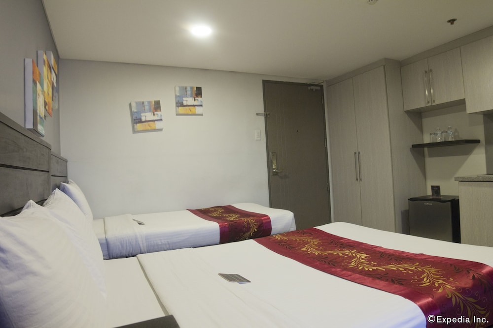 Jade Hotel Suites 14/66