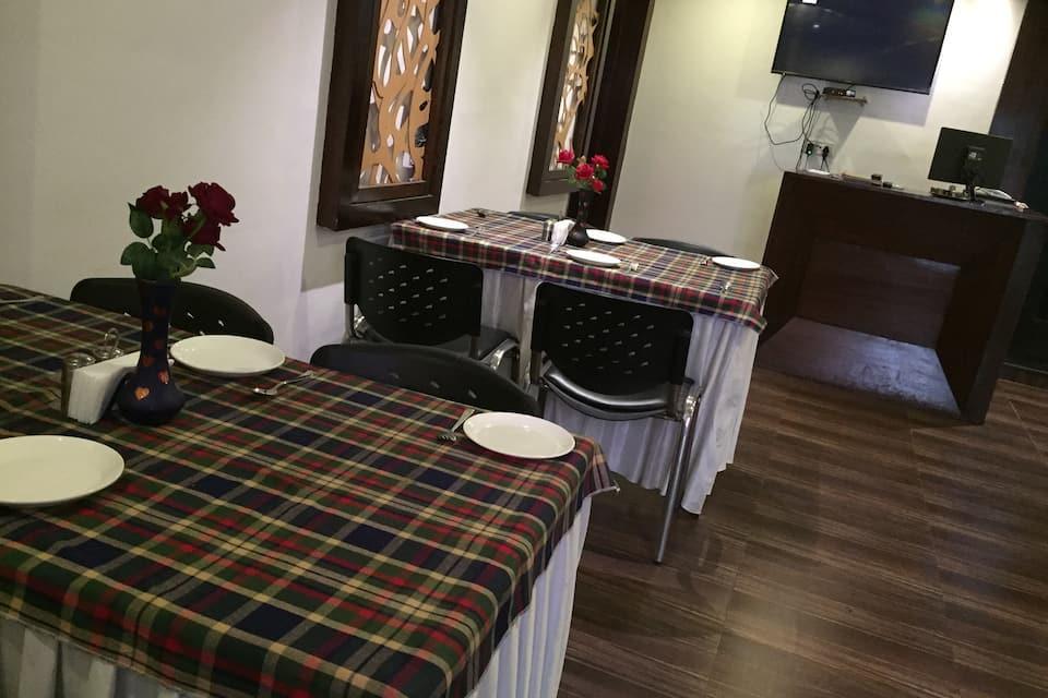 Oyo Rooms Mall Road Cantonment 44/46