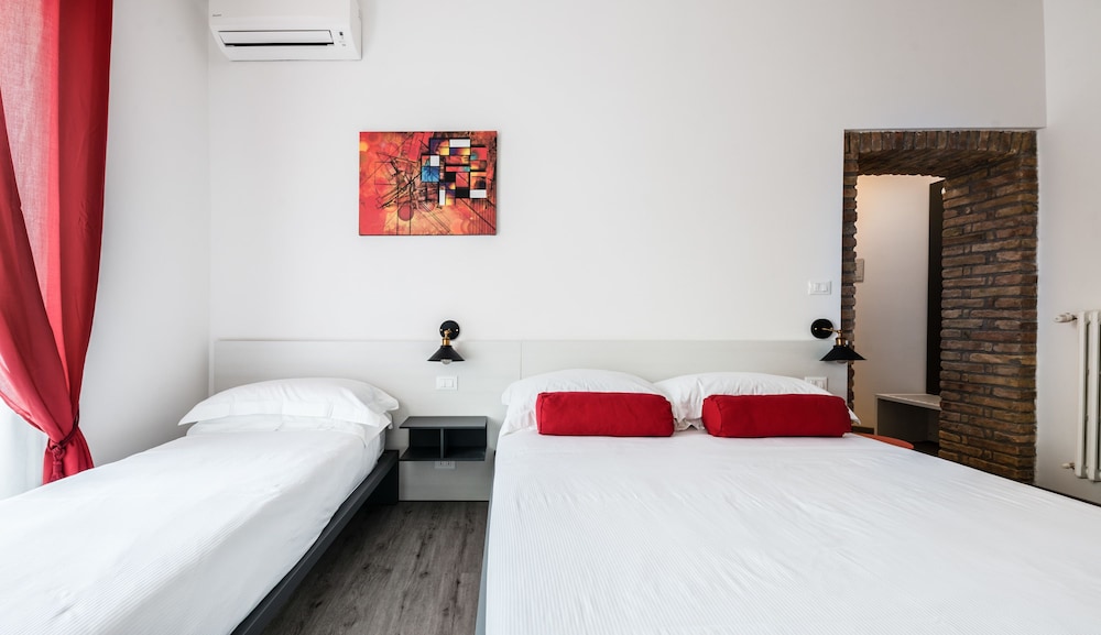 Lele Rooms San Lorenzo 17/50