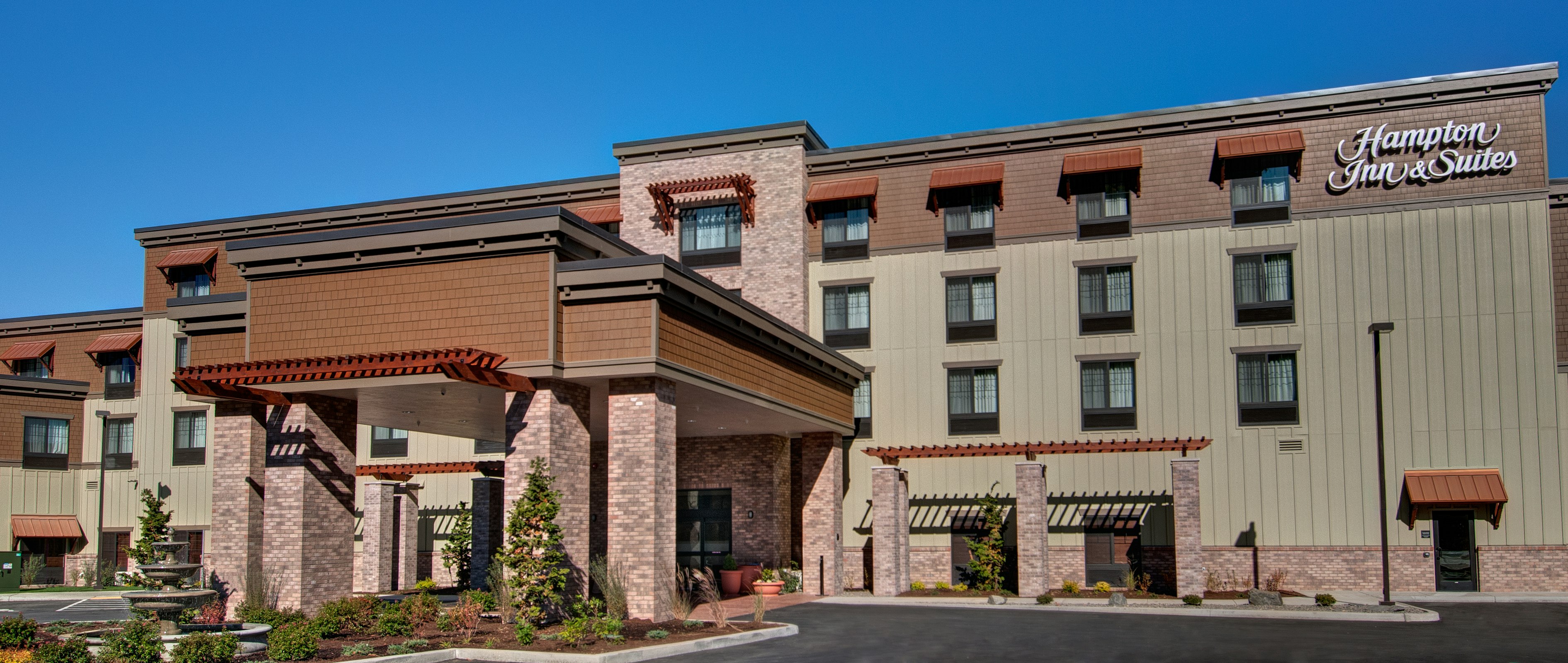 HAMPTON INN AND SUITES ASTORIA in ASTORIA - OR