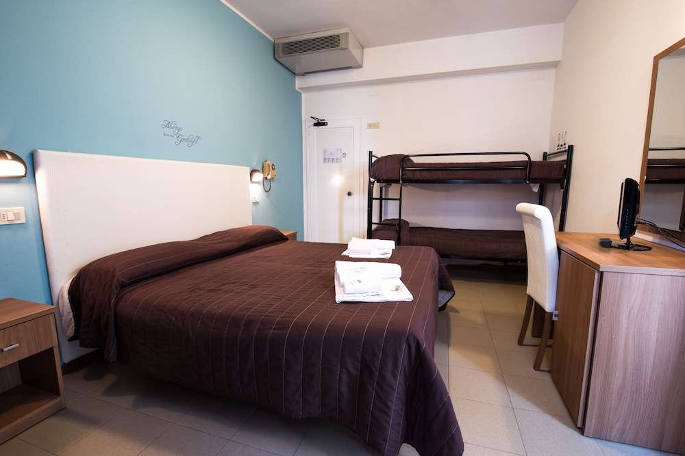 Hotel Veladoro 14/68