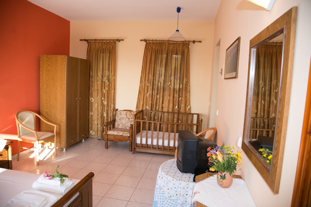 Almyros Studios And Apartments 22/44
