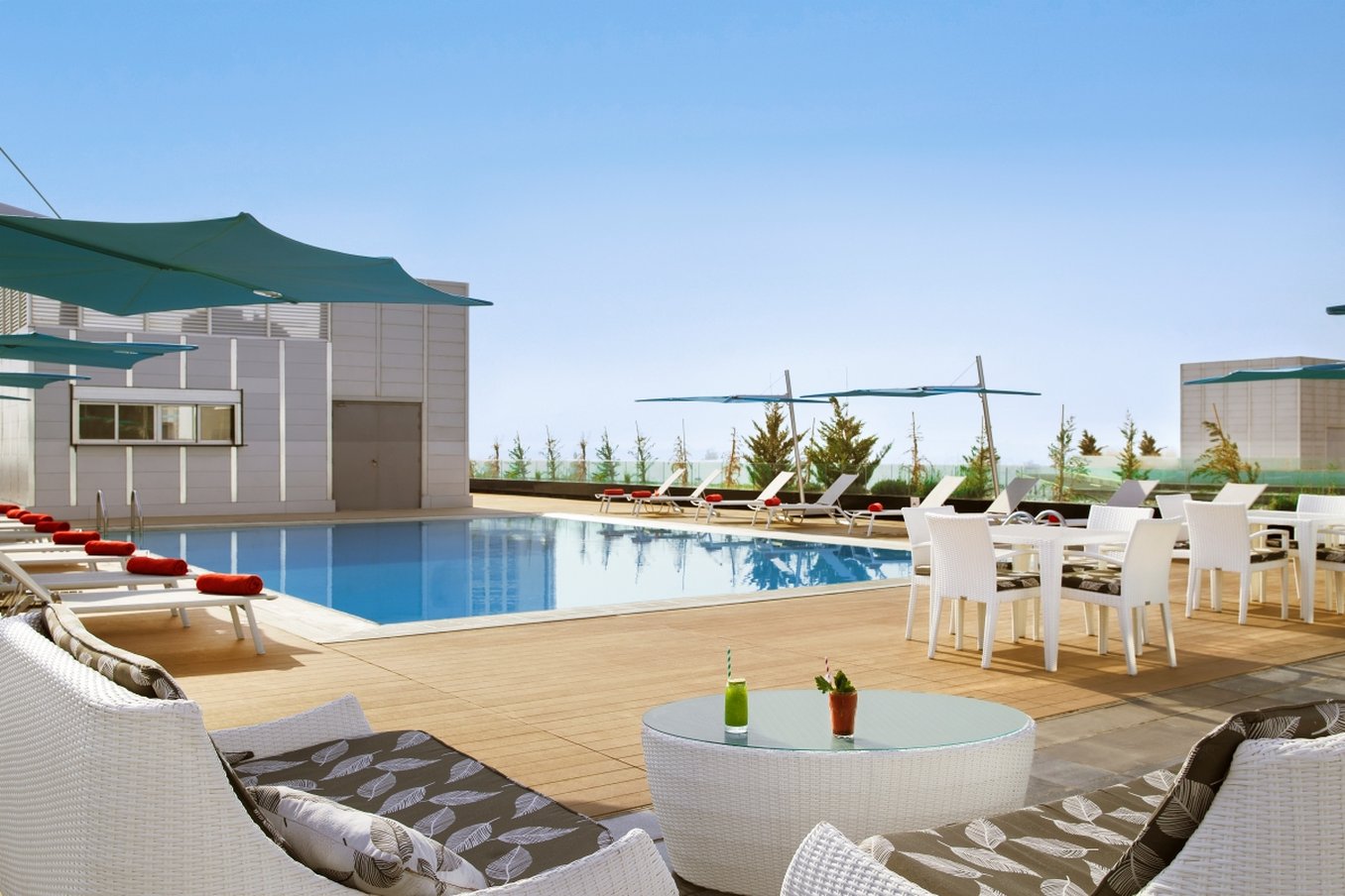 The Abdali Boulevard Hotel 49/50