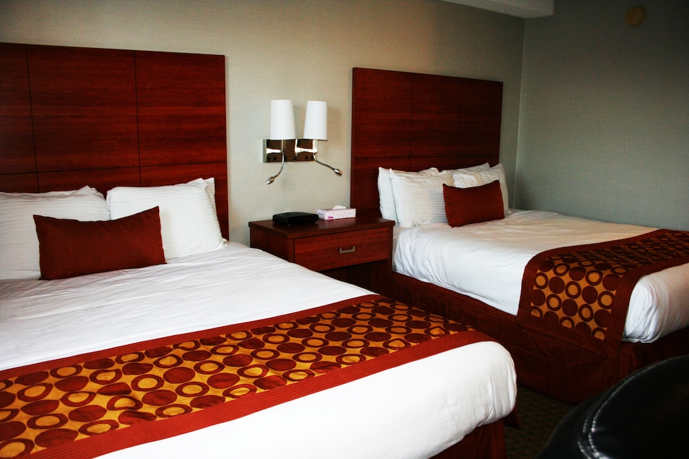 Travelodge By Wyndham Windsor 6/24