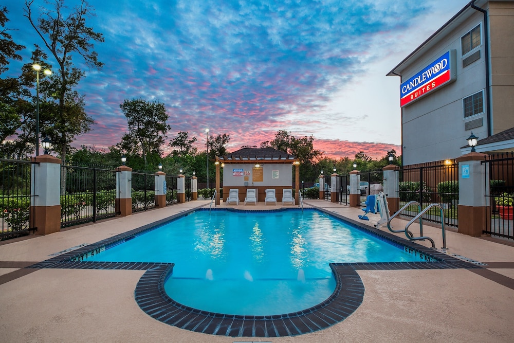 Candlewood Suites Lake Jackson Clute 7/60