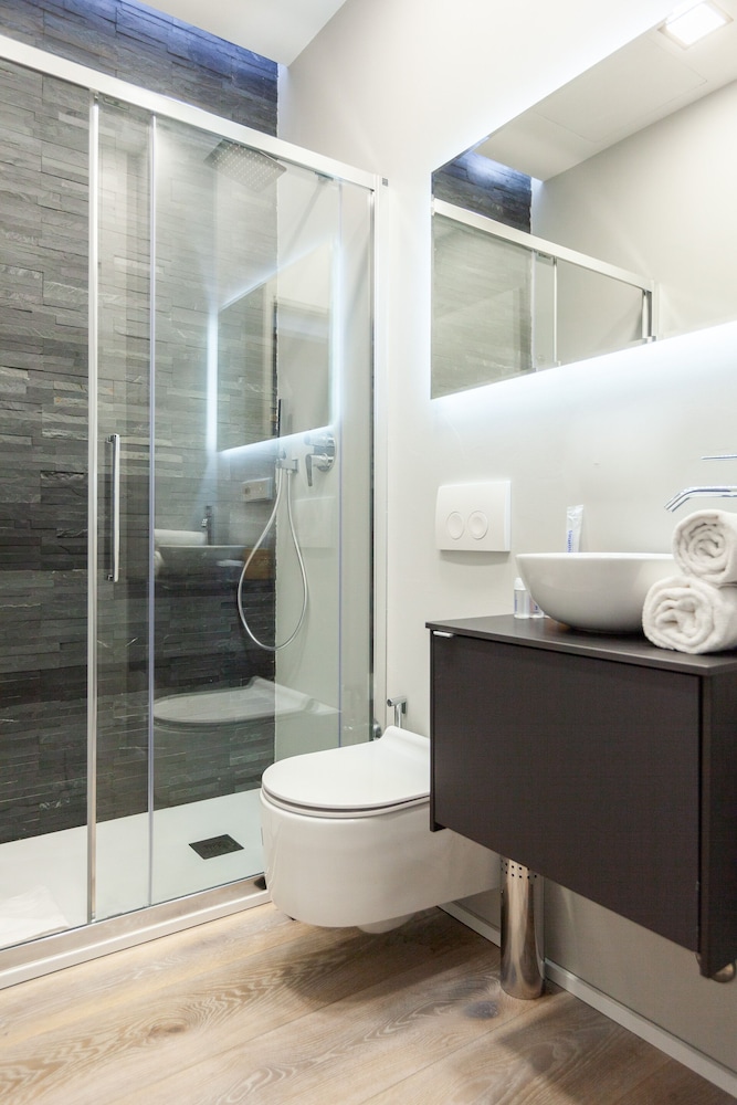 easyhomes - City Centre Suites 49/50