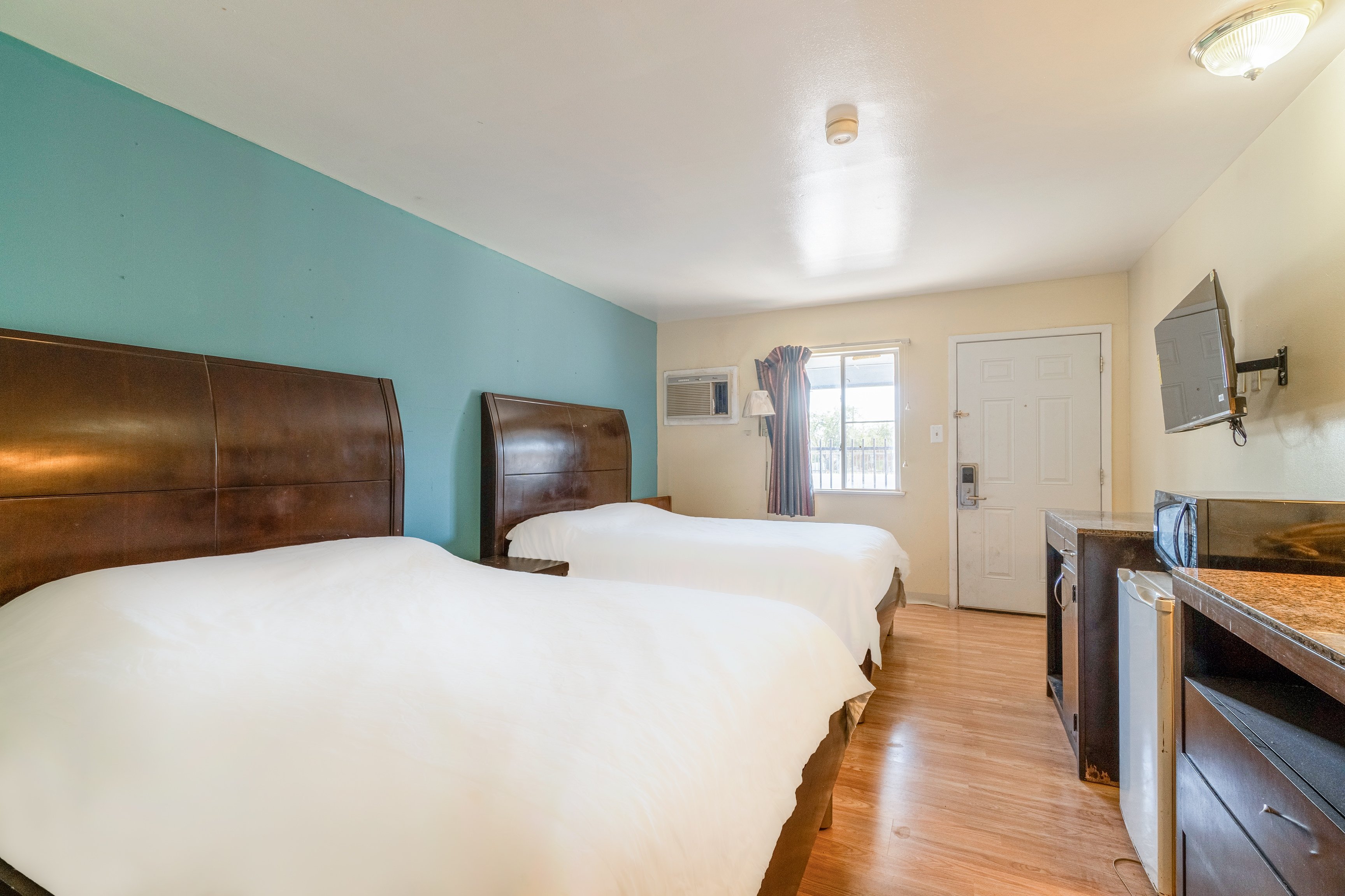 American Inn by OYO Colorado City I-20 17/34