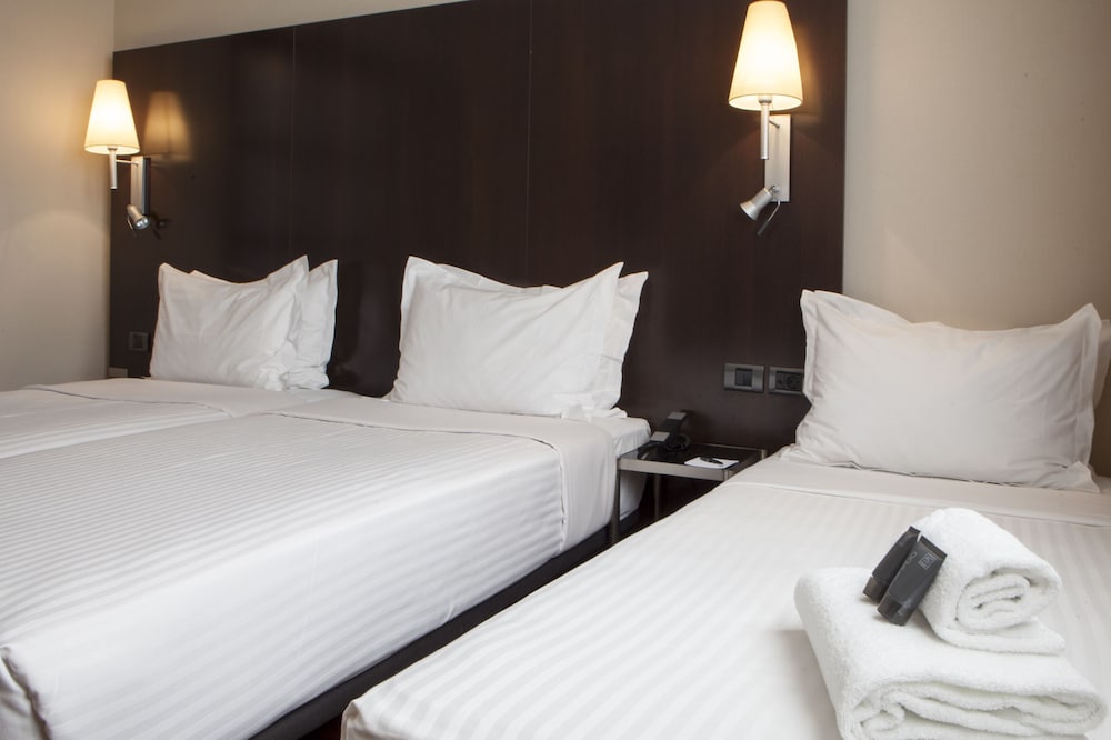 AC Hotel Valencia by Marriott 13/71