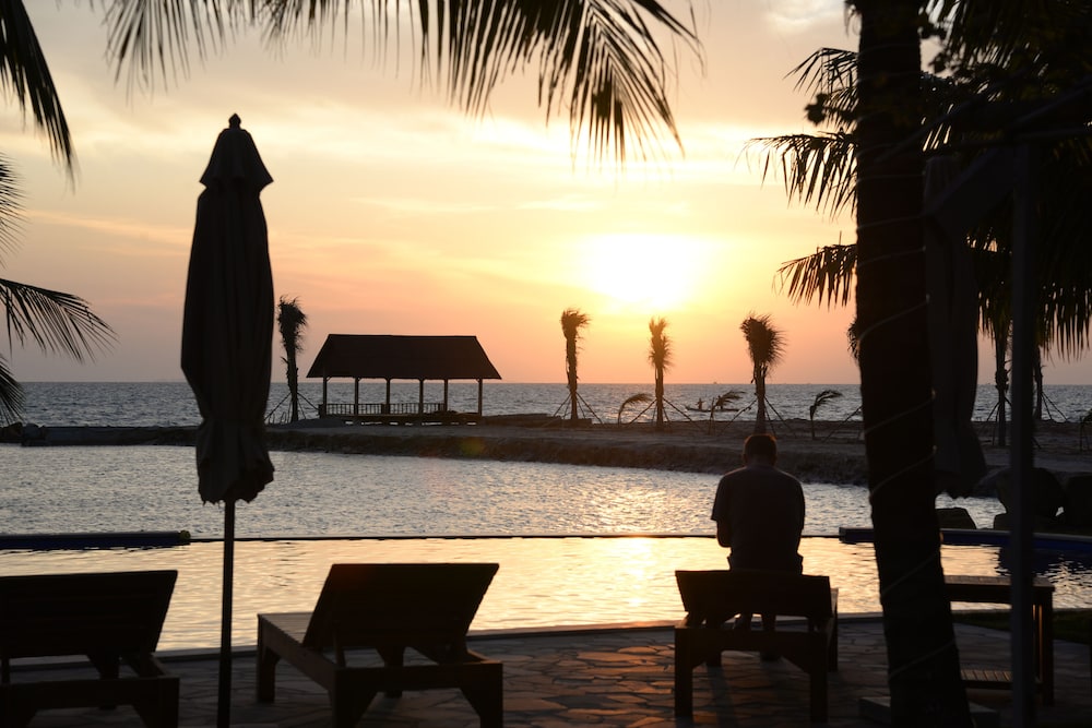 Mango Beach Resort 44/50