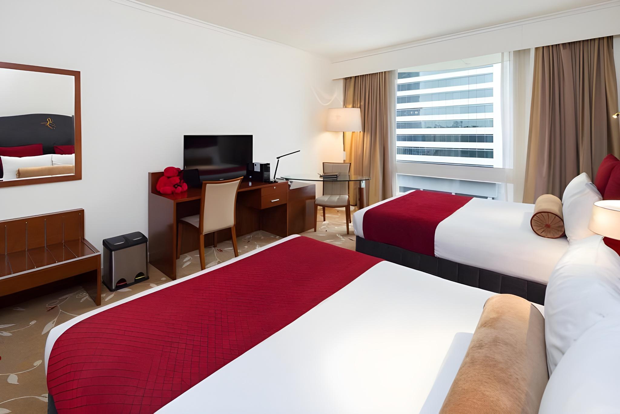 Deluxe, Twin Beds