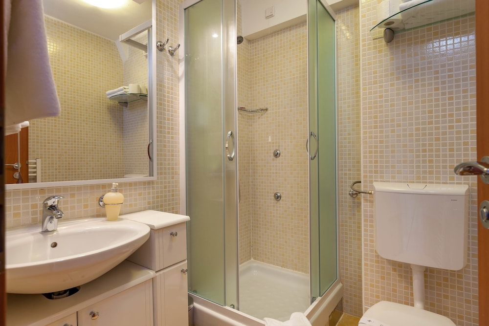 Pharia Aparthotel 17/61