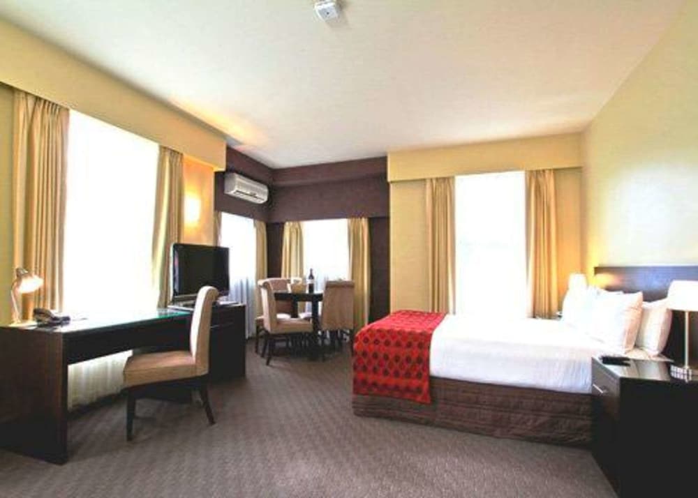 Comfort Inn Suites City Views 15/30