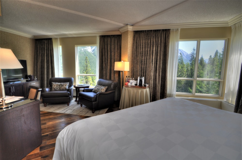 The Rimrock Resort Hotel Banff 10/71
