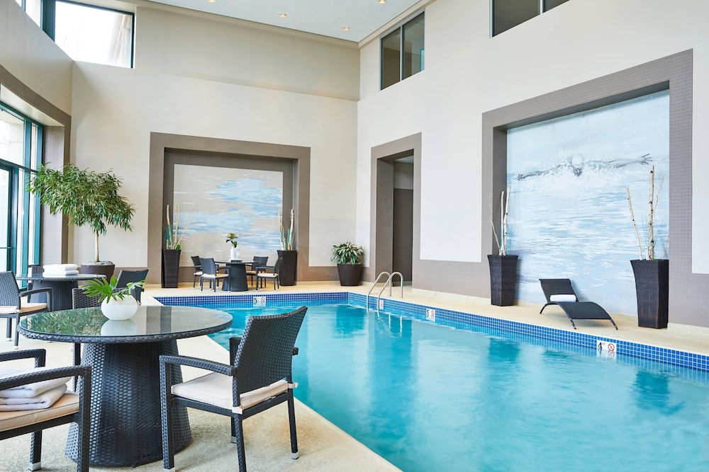 Renaissance Chicago Glenview Suites Hotel 57/72