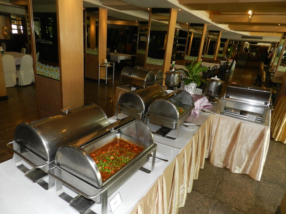 Niran Grand Hotel photo3