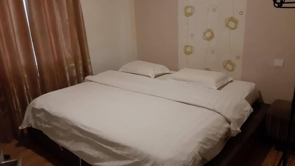 My Family Hotel 6/36