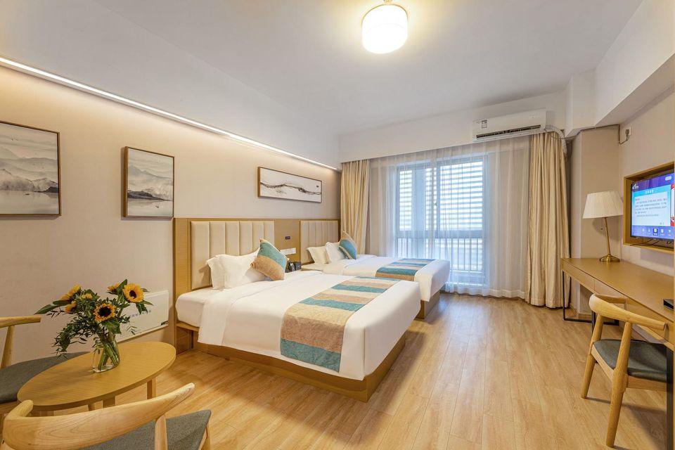 Deluxe, Twin Beds