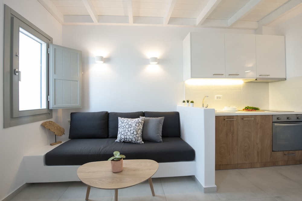 White Orchid Luxury Suites 28/50