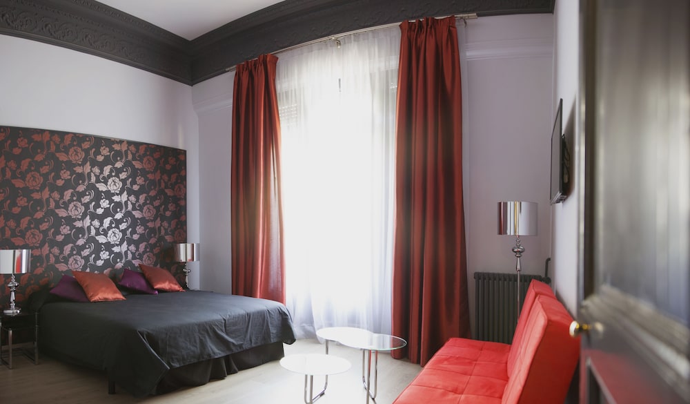 UMMA BARCELONA BED AND BREAKFAST BOUTIQUE 11/40