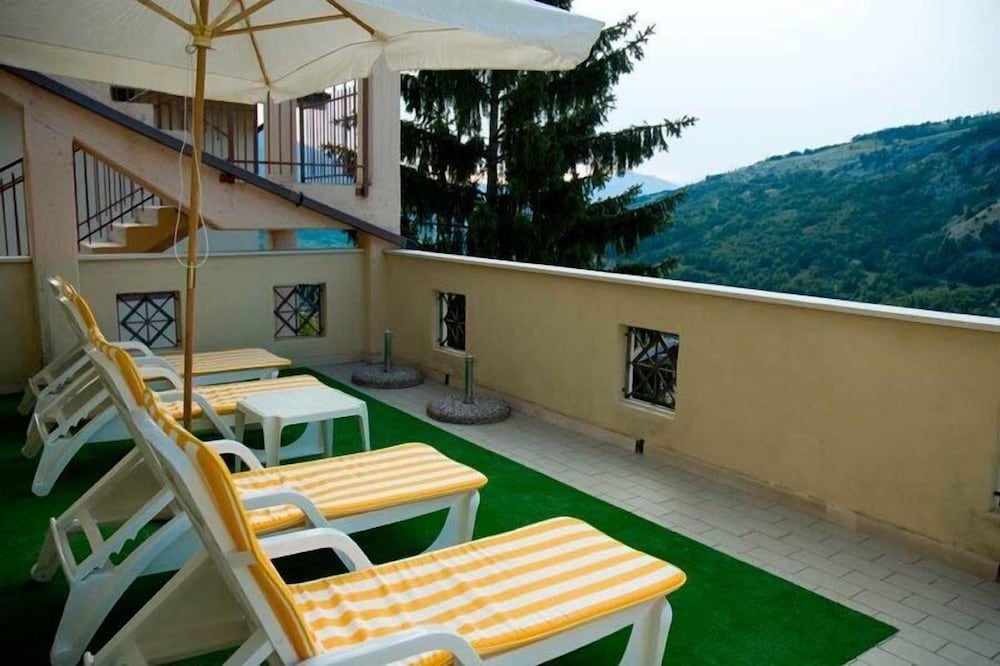 Hotel Viola 22/23