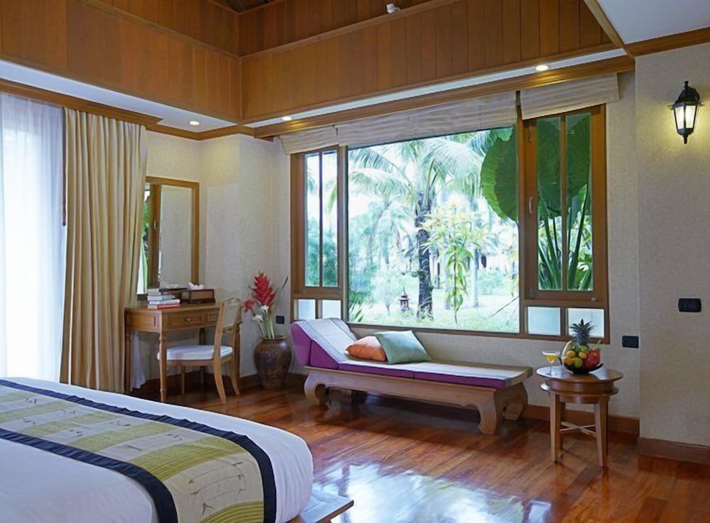 Miracle Island Resort 14/49