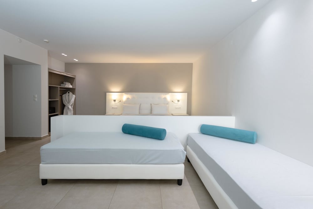 Dore Hotel 10/50
