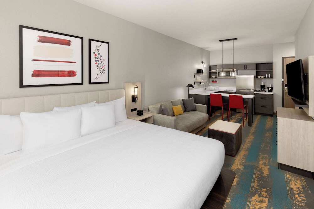 STANDARD, KING BED